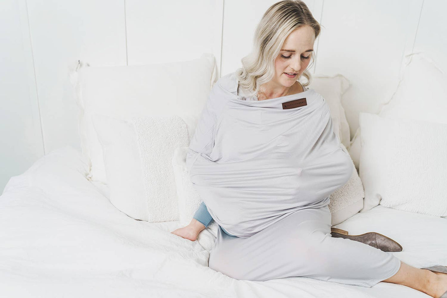 Neutral Car Seat + Nursing Cover