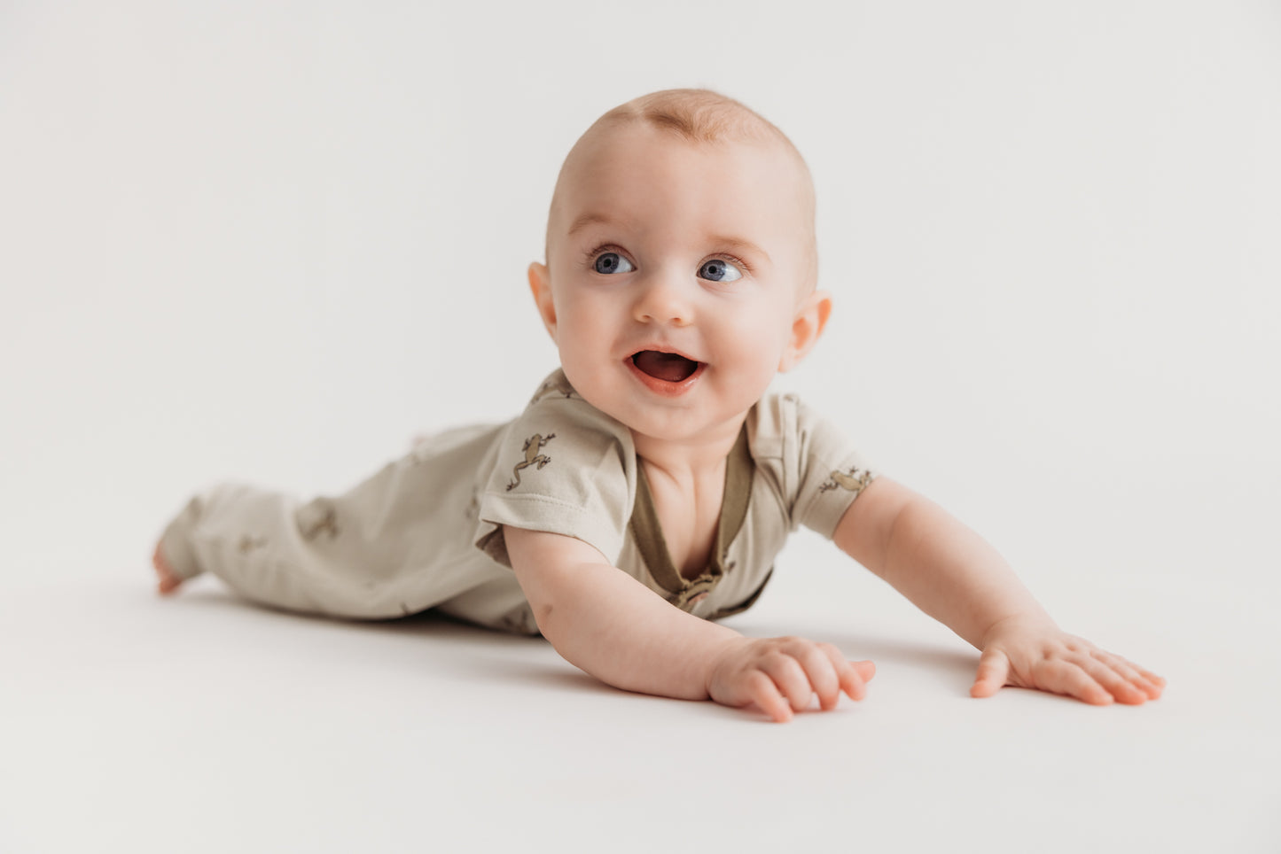 Henley Long Romper - Frogs