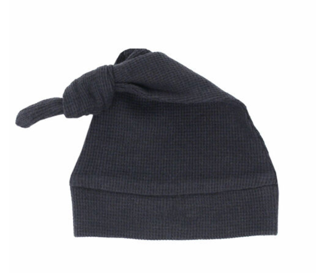Organic Thermal Knotted Cap in Coal