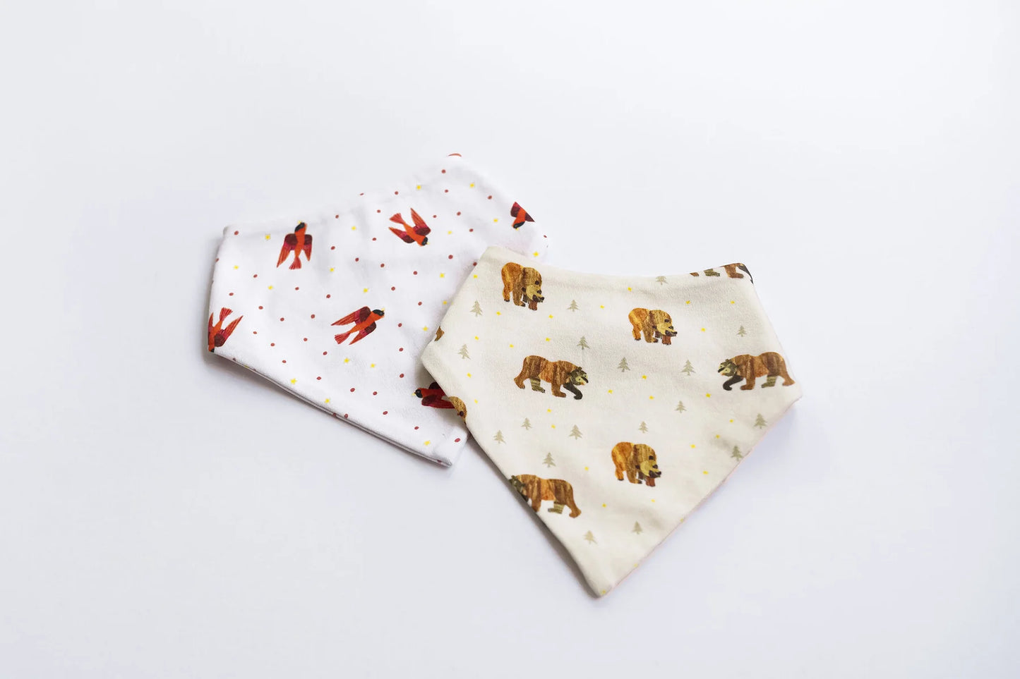 Organic Bandana Bib 2-Pack in Brown Bear, Red Bird