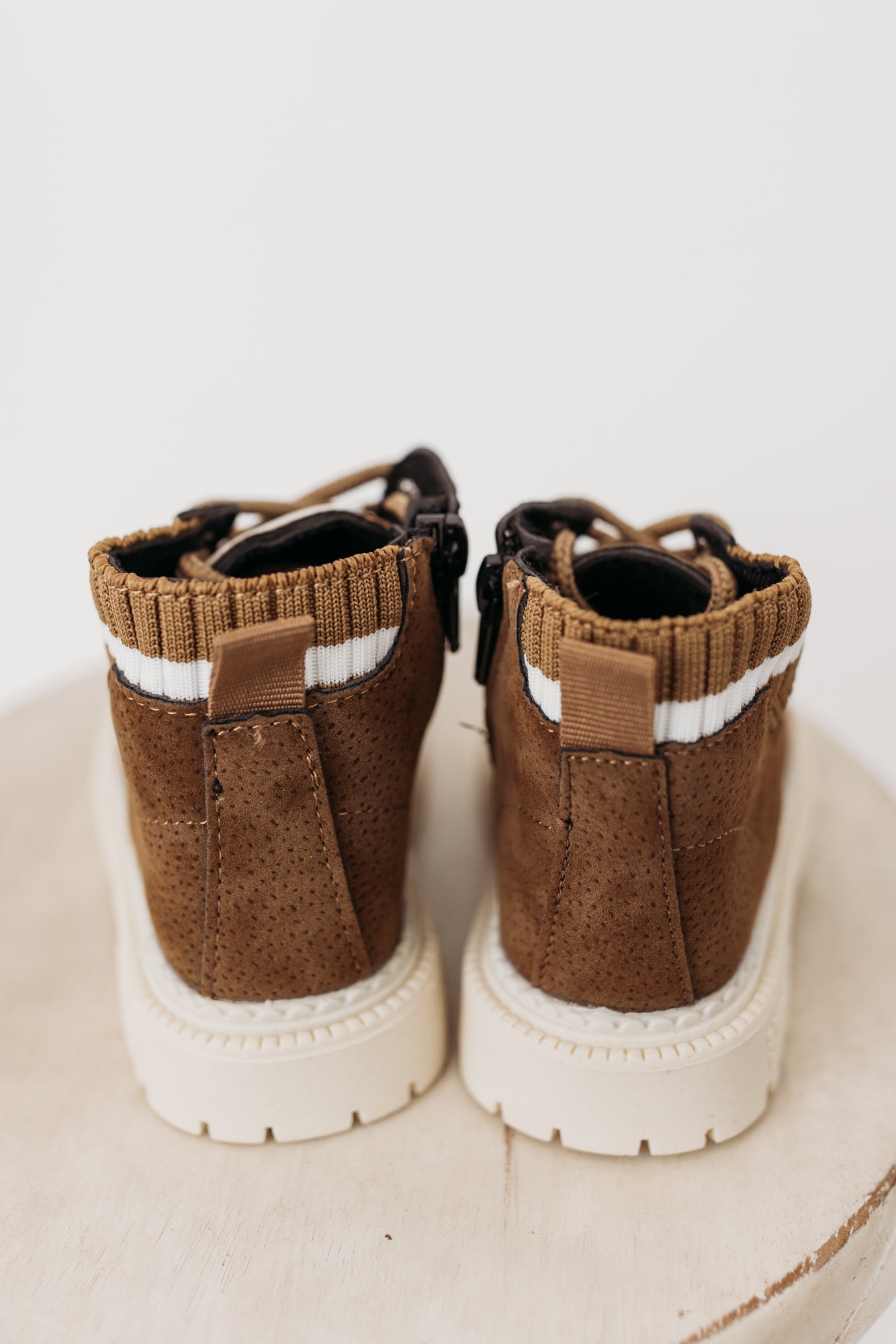 Lace Up Chelsea Boots Stripe Detail | Walnut