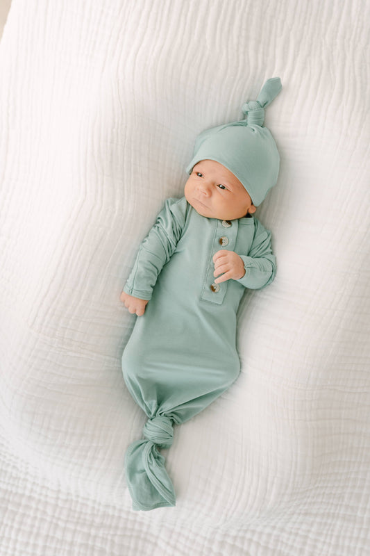 Knotted Baby Gown and Hat Set | Mint